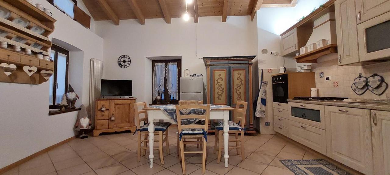Loft Della Perpetua Di Casa Bernardi, Fuga Romantica Petfriendly Montagnaga  Kültér fotó