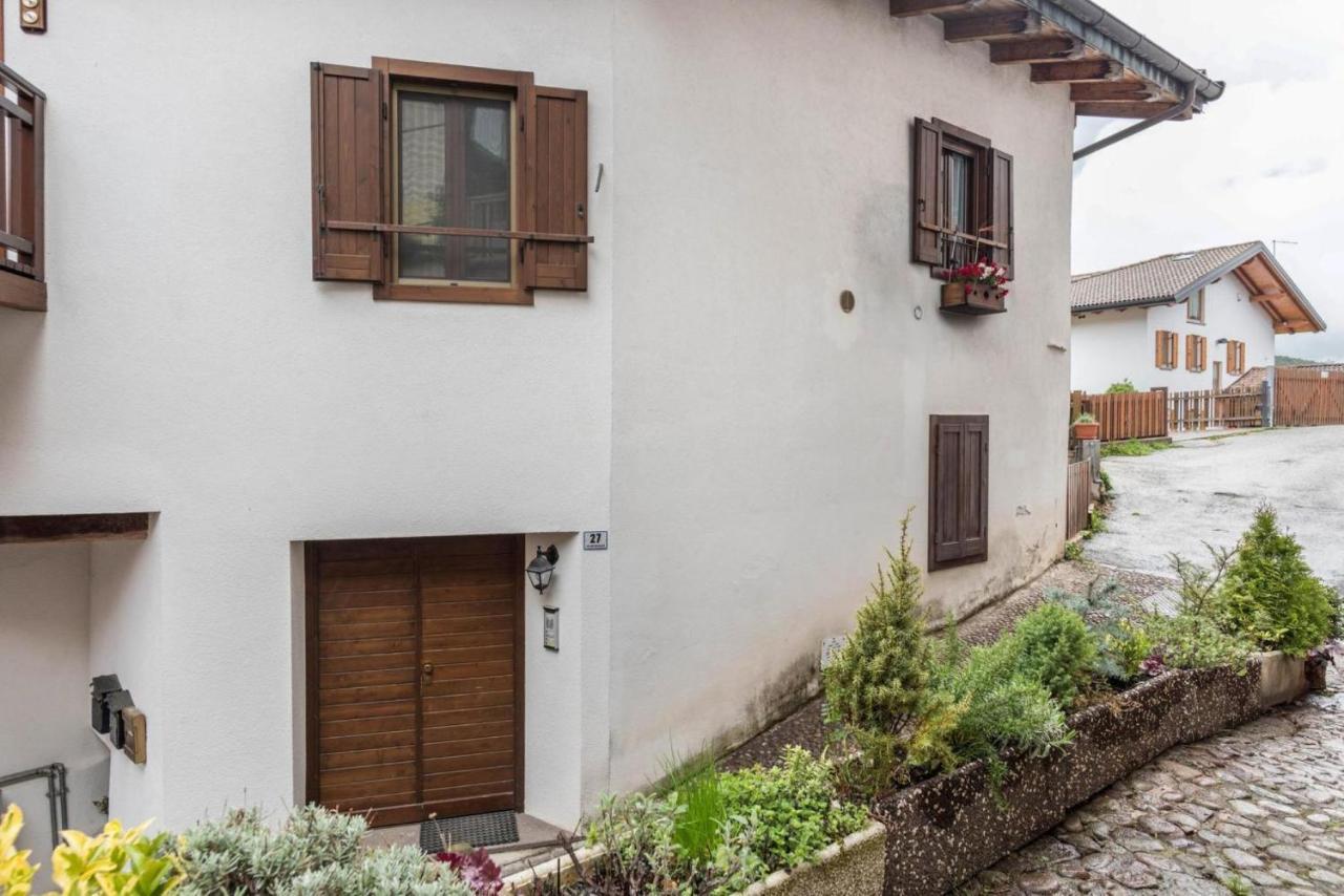 Loft Della Perpetua Di Casa Bernardi, Fuga Romantica Petfriendly Montagnaga  Kültér fotó