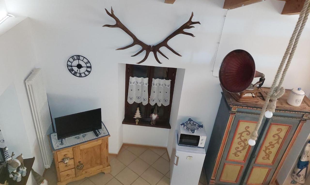 Loft Della Perpetua Di Casa Bernardi, Fuga Romantica Petfriendly Montagnaga  Kültér fotó